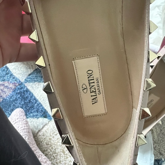 Valentino classic flat pointy toe, burgundy color - Picture 2 of 5